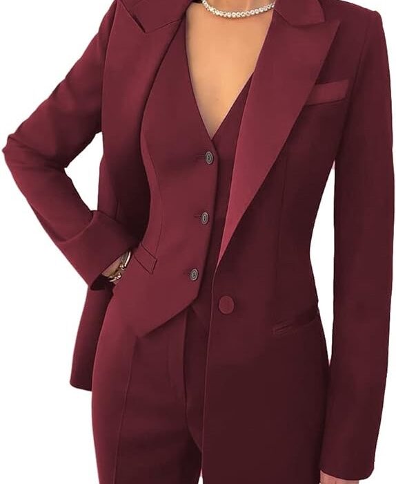 The Ultimate Guide to Women’s Suits: Style, Sophistication, and Versatility