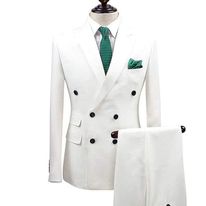 Men’s Suits & Tuxedos: The Ultimate Guide for Every Occasion
